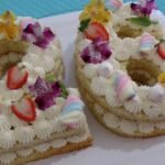 Bolo de Número de Leite Ninho com Morango