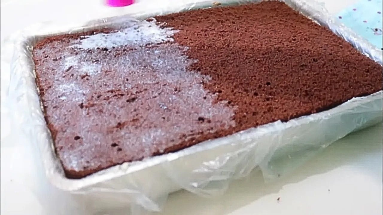 Bolo Gelado de Coco: Uma Delícia Lucrativa!